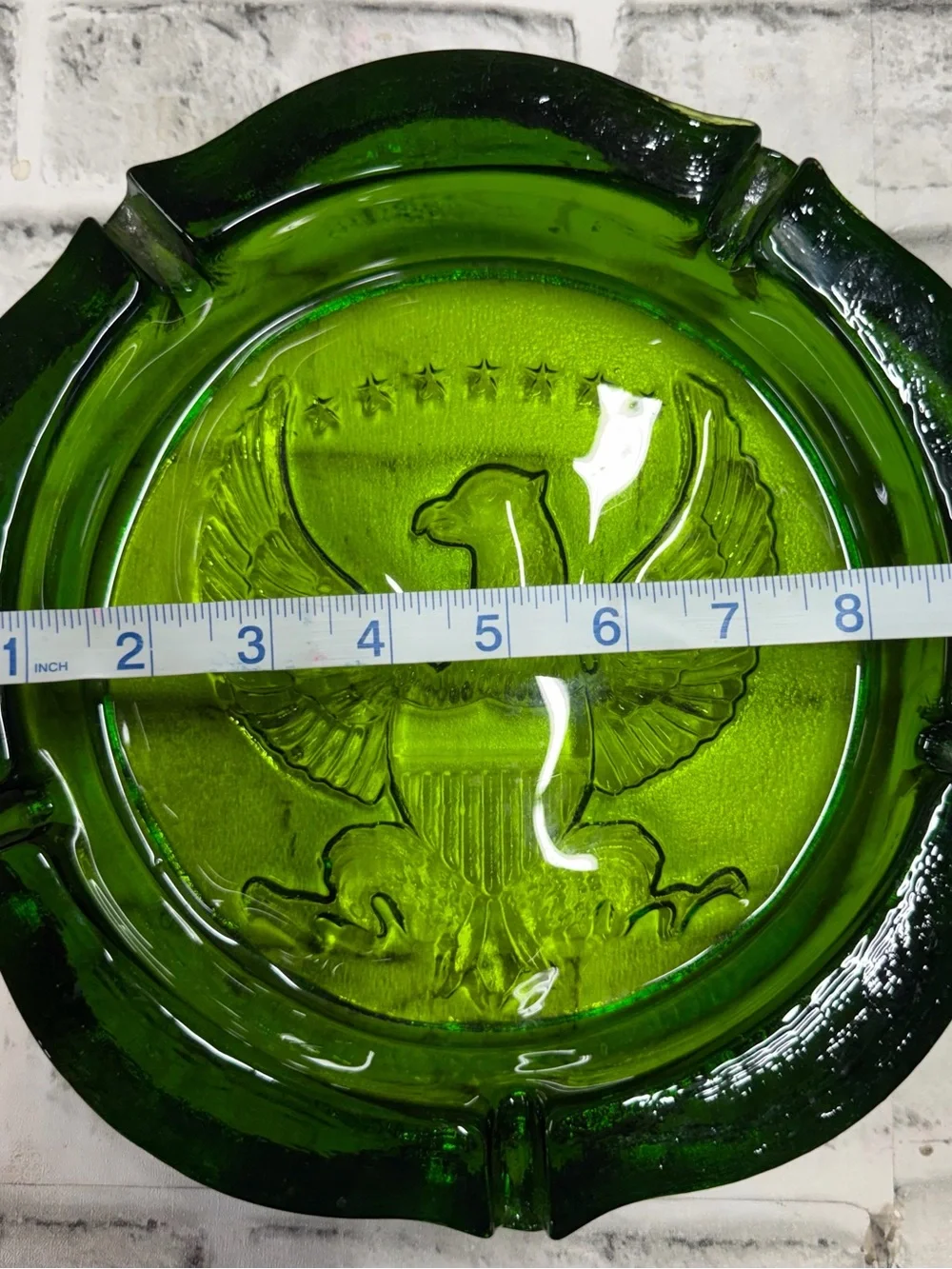 Indiana Glass Emerald Green Eagle Glass Ashtray